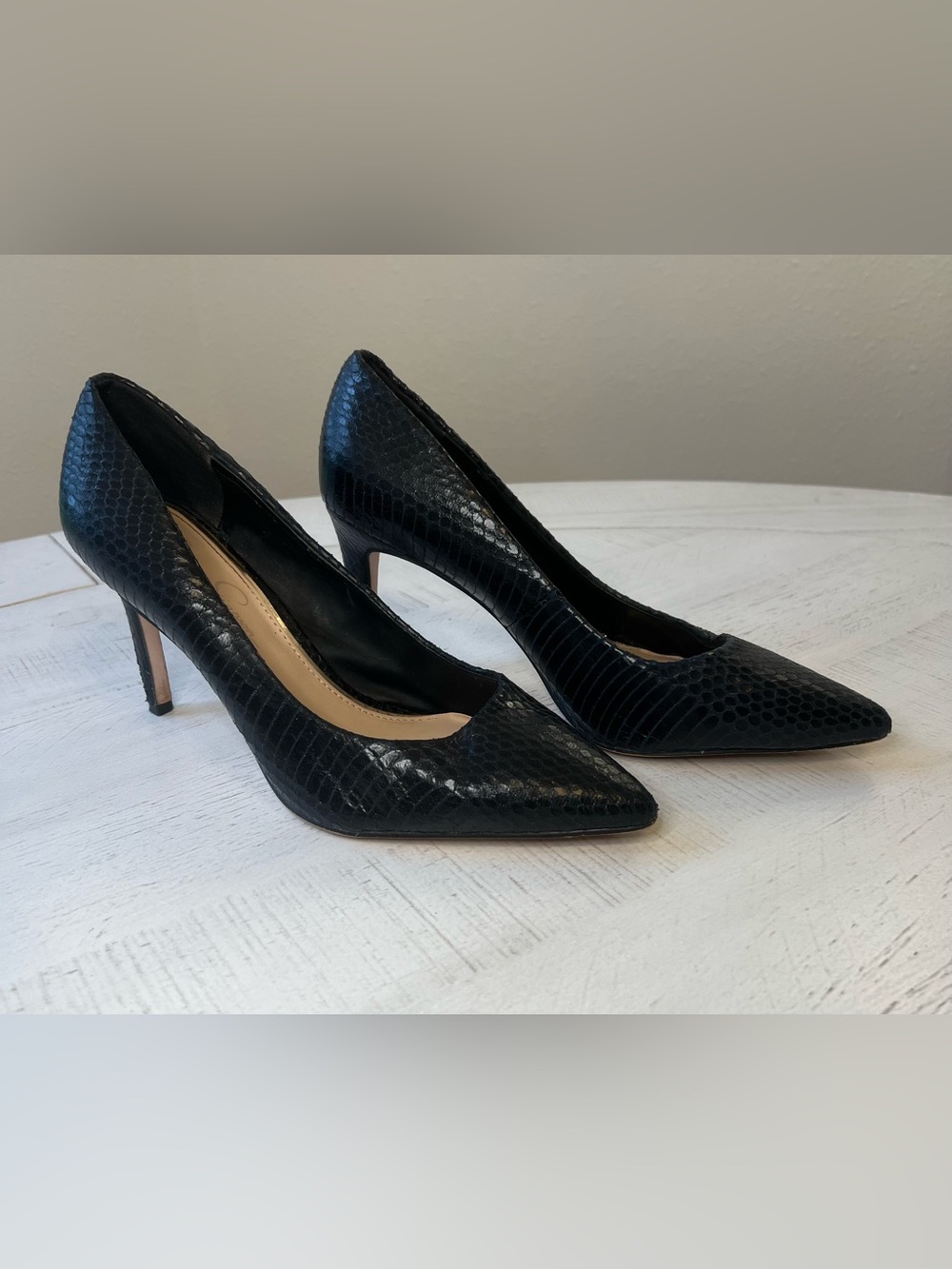 Jessica Simpson Black Snakeskin Pointed-Toe Heels